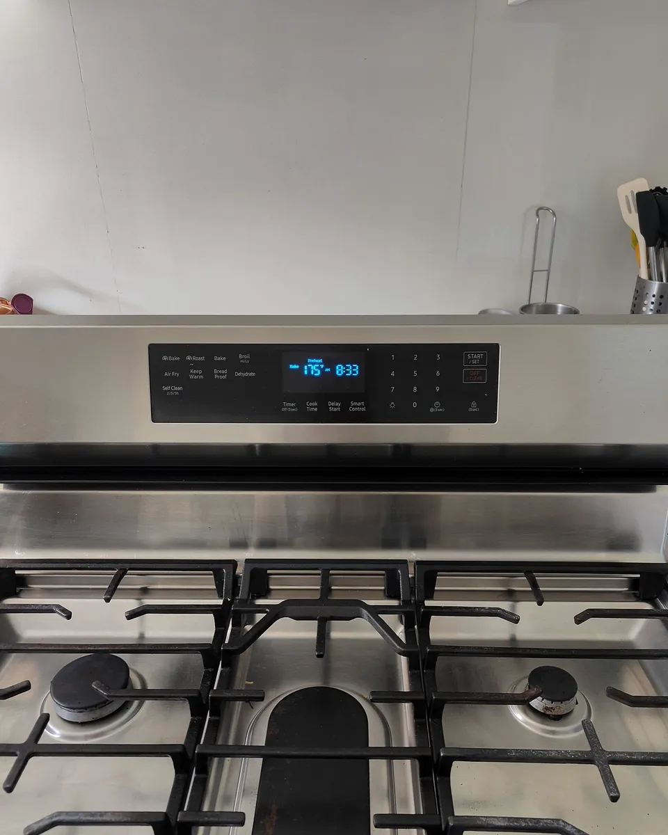 Comprobación del panel de la cocina Samsung después de la reparación